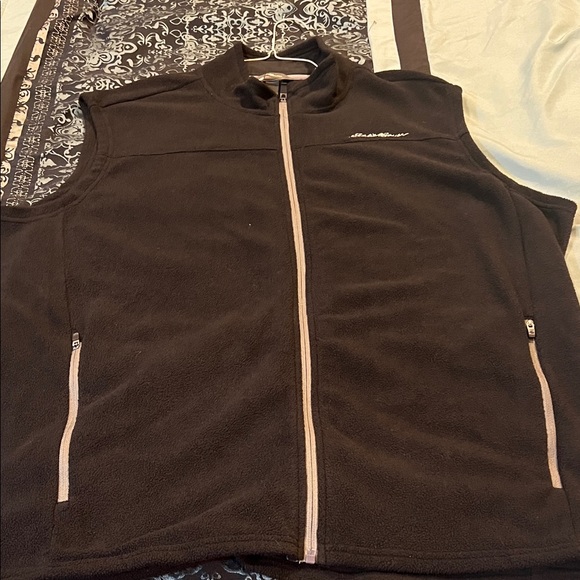 Eddie Bauer Dark Brown Fleece Vest - Picture 2 of 8